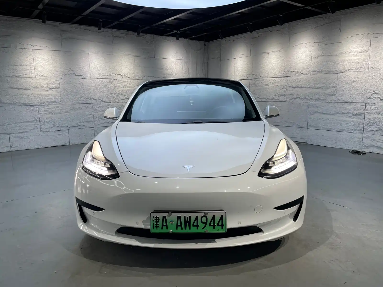 Фото 2 - Tesla Model 3 (Import)