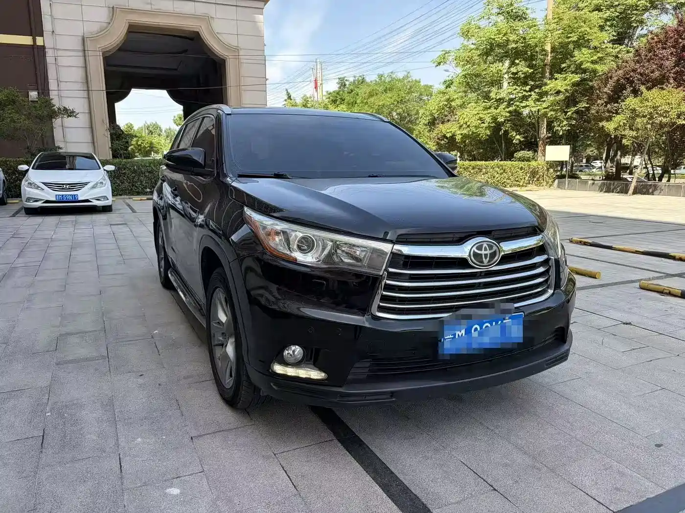 Toyota Highlander 2015 2.0T AWD Ultimate Edition 7-seater фото 3