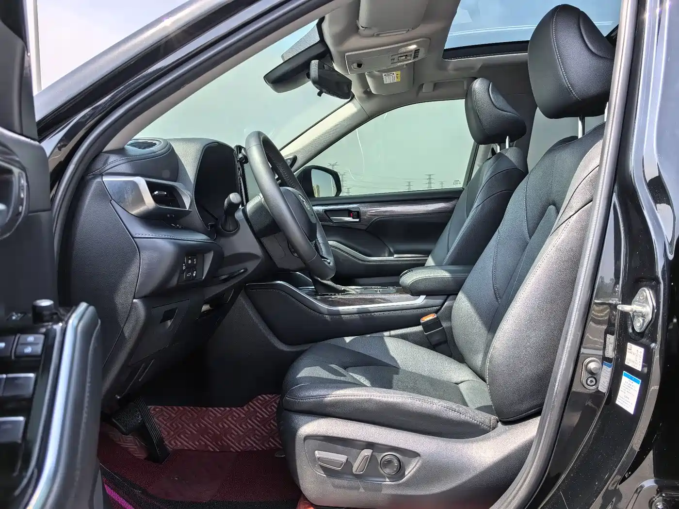Toyota Highlander 2022 Dual Engine 2.5L 4WD Supreme Edition 7-Seater фото 3