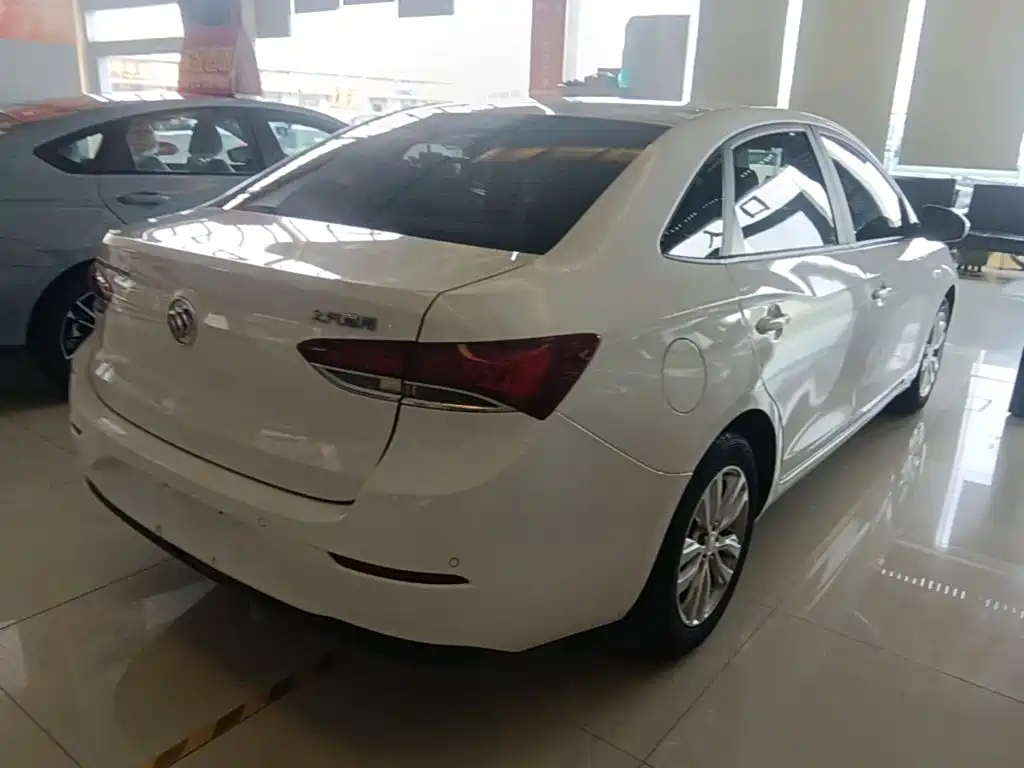 Фото 7 - Buick Excelle