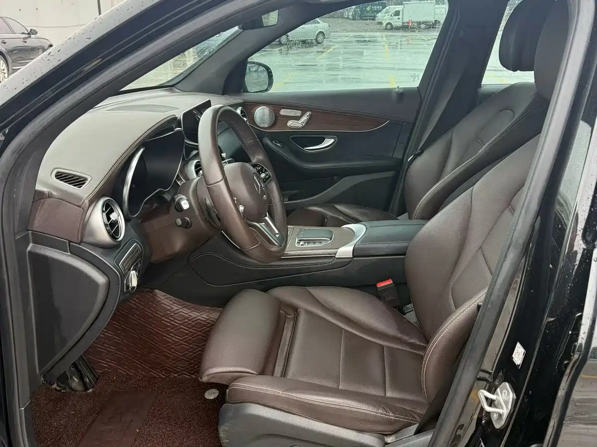 Mercedes-Benz GLC 2021 GLC 300 L 4MATIC Luxury фото 4