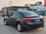 Фото 7 - Toyota Corolla