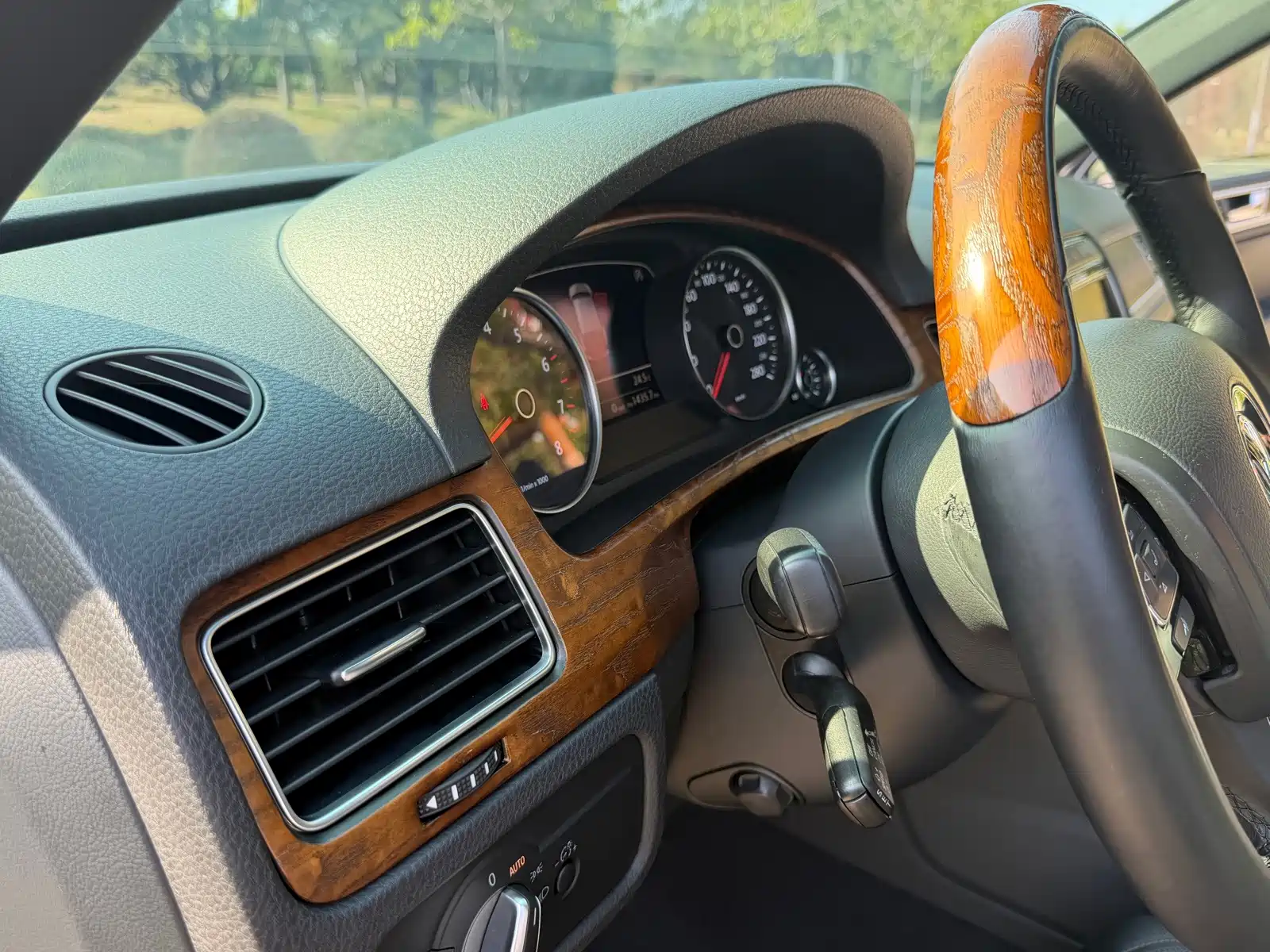 Фото 21 - Volkswagen Touareg