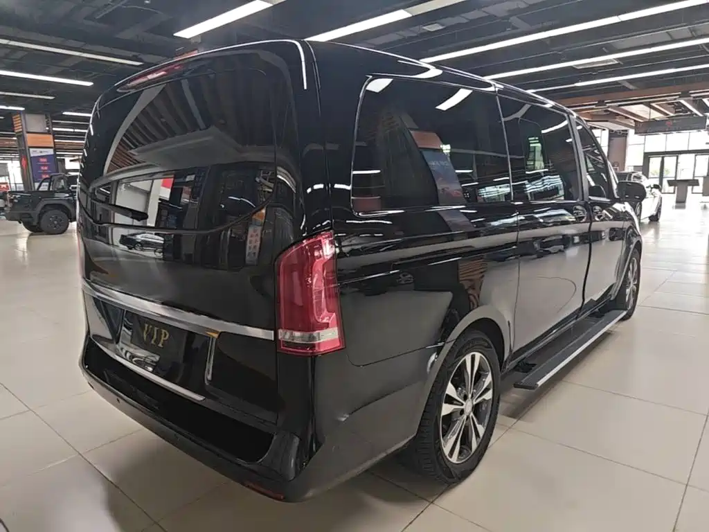 Mercedes-Benz V-Class 2017 2016 V 260 Navigator