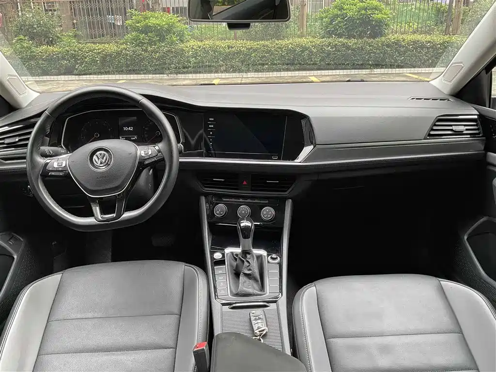 Volkswagen Sagitar 2021 200TSI DSG Comfort Smart Edition фото 4