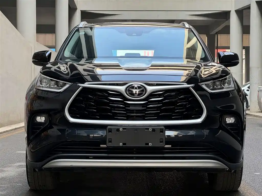 Toyota Highlander 2022 380T 4WD Luxury 7-Seater фото 2