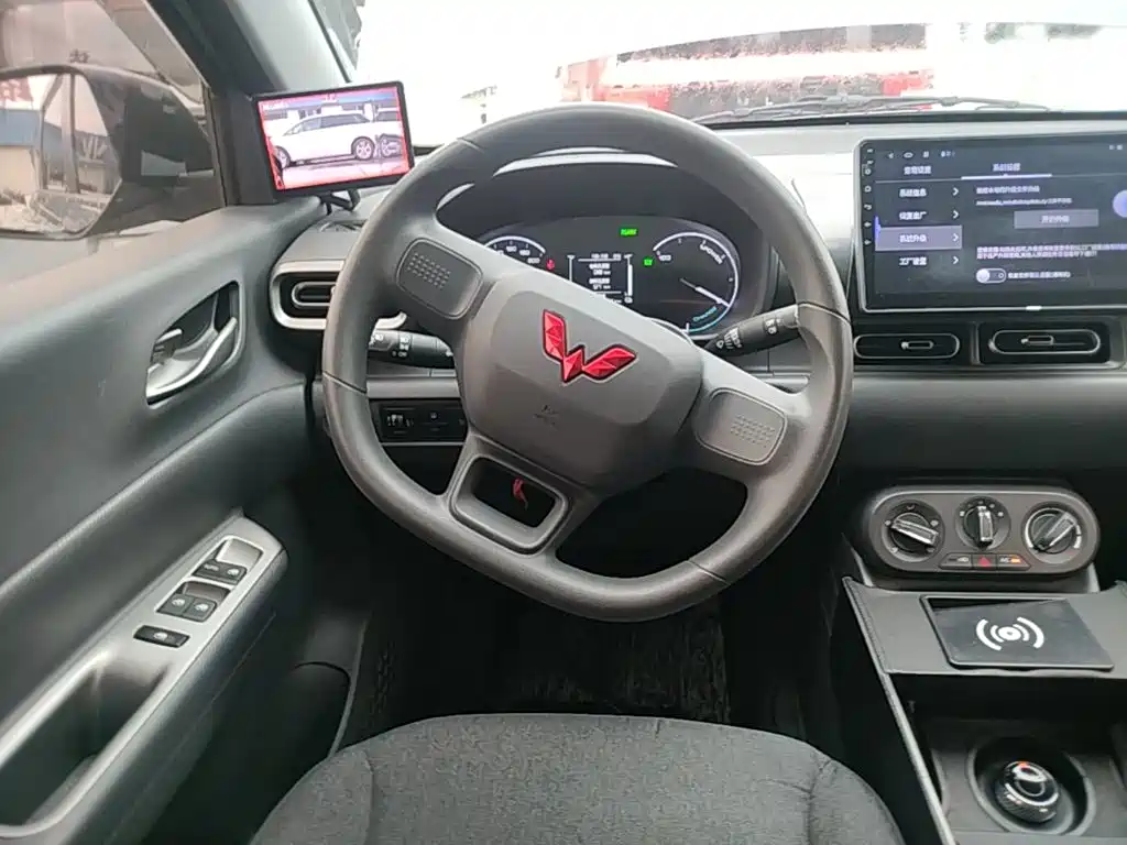 Фото 11 - Wuling Motors Wuling Hongguang New Energy