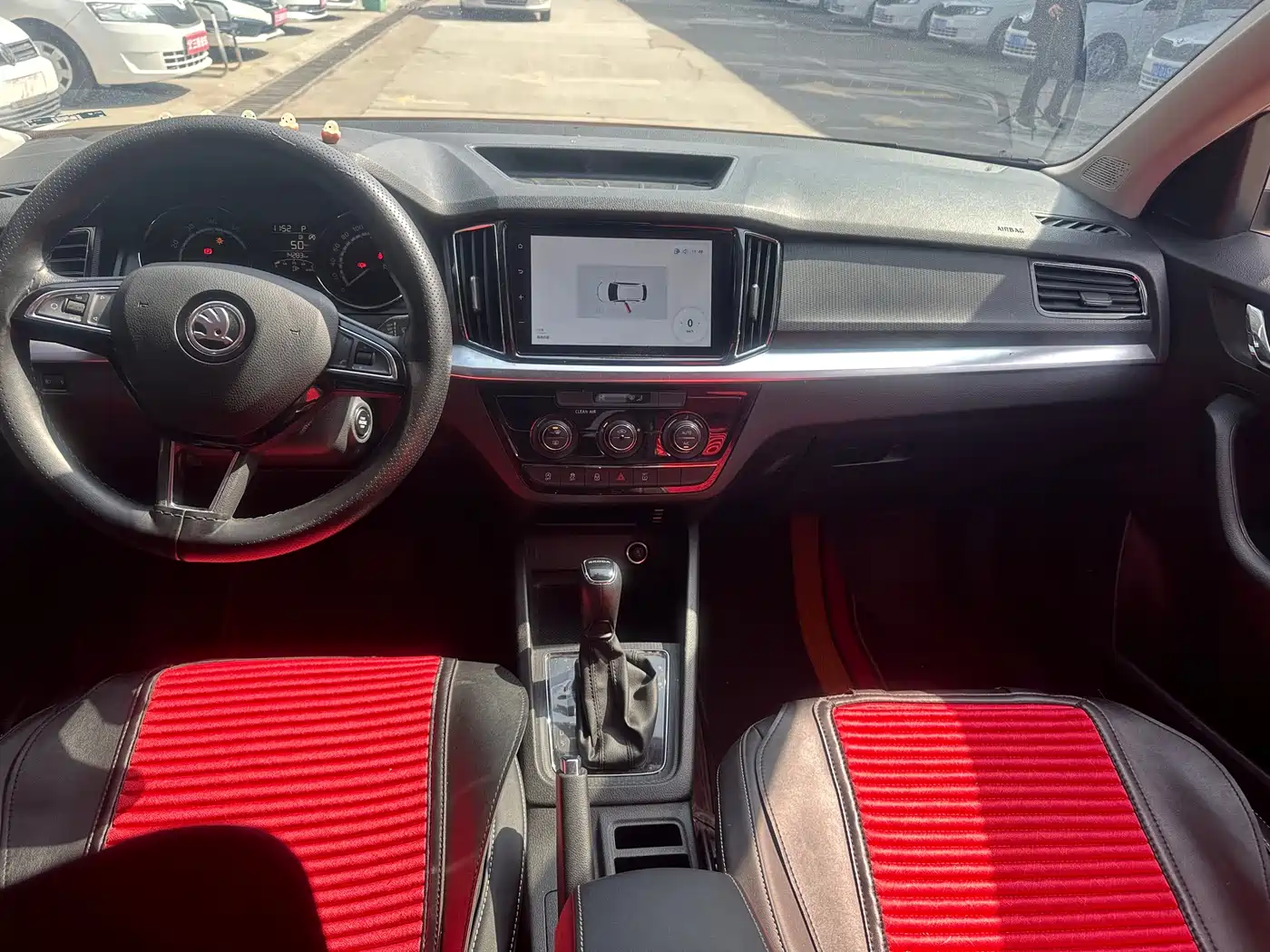 Škoda Kamiq 2024 Model 1.5L Automatic Comfort Edition фото 6