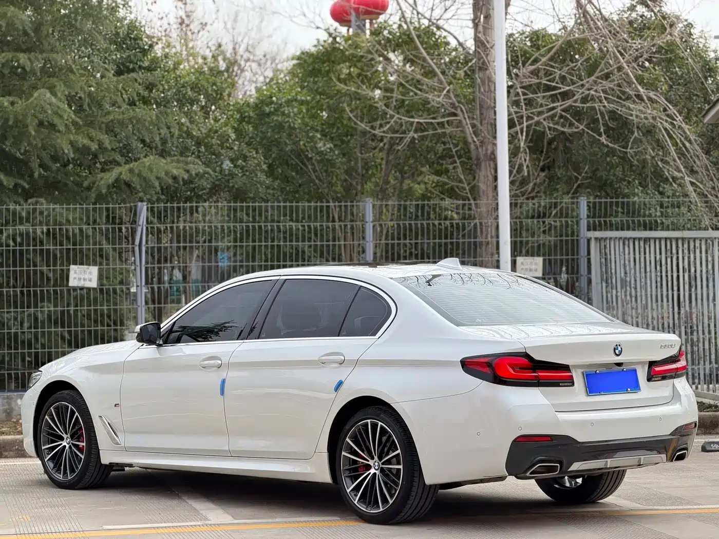 BMW 5 Series 2023 530Li Leading M Sport Package фото 7