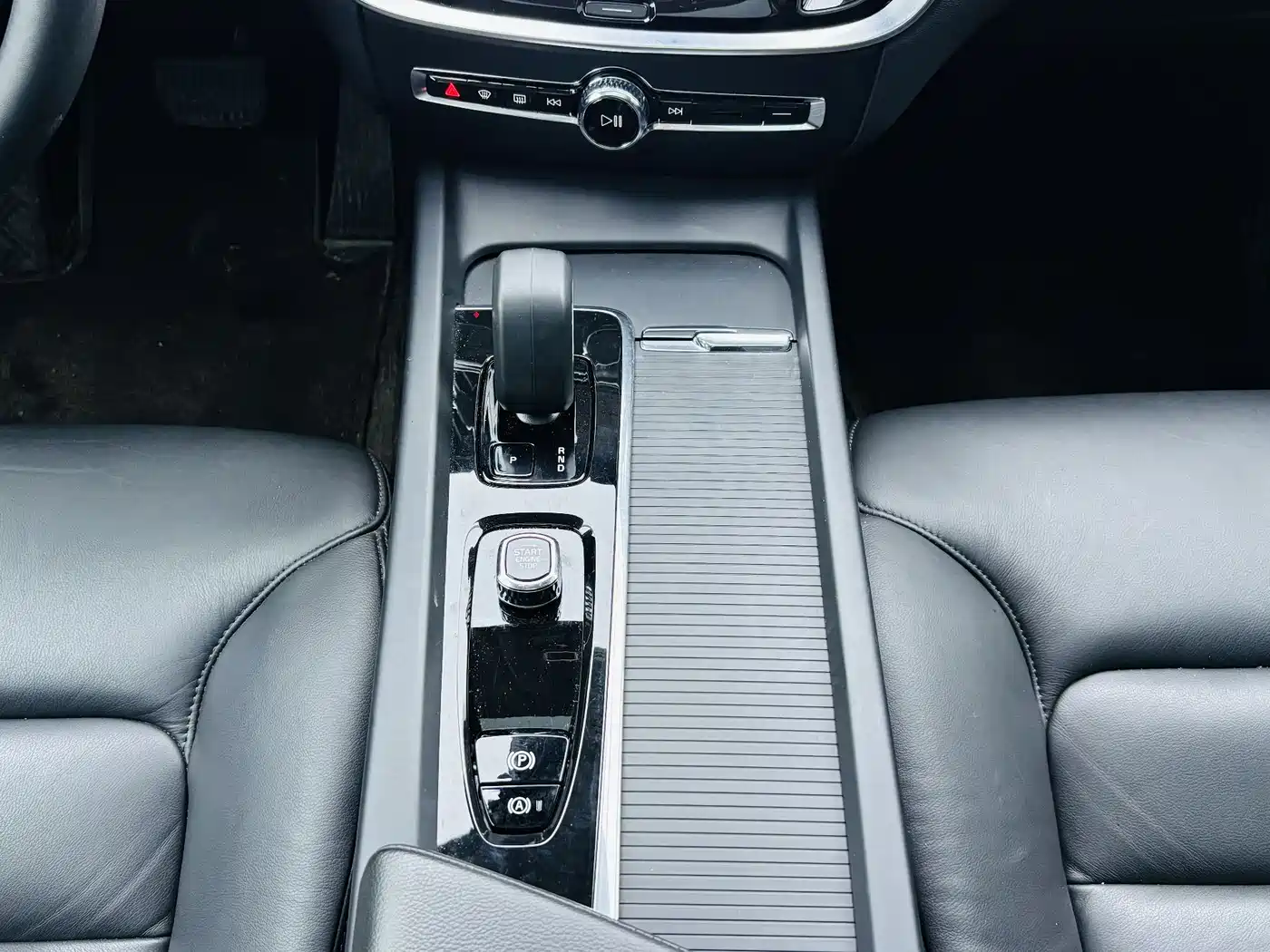 Фото 12 - Volvo S60