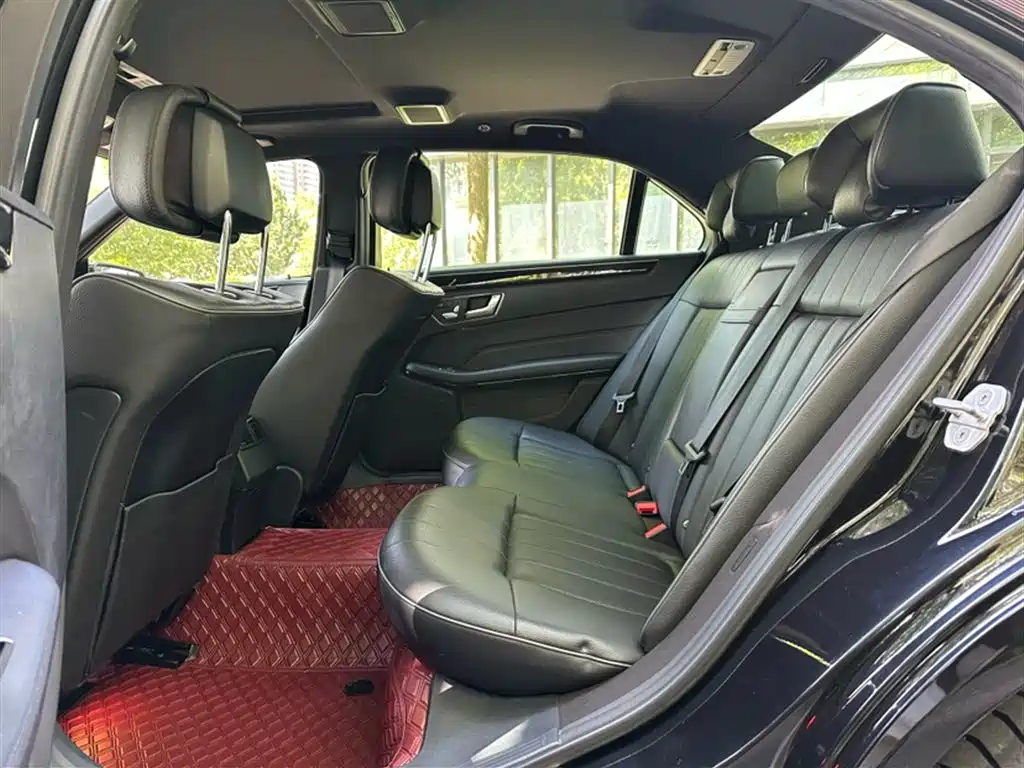 Mercedes-Benz E-Class 2015 E 260 L Sport фото 19