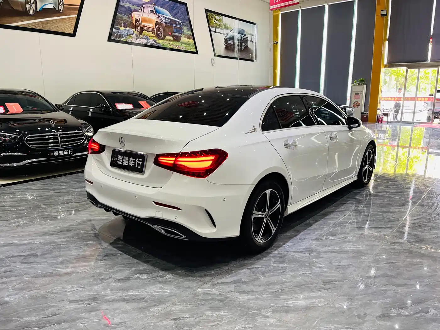Mercedes-Benz A-Class 2025 A 200 L Fashion Edition фото 7