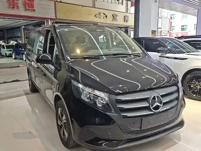 Mercedes-Benz Vito 2023 2.0T Elite 7-Seater