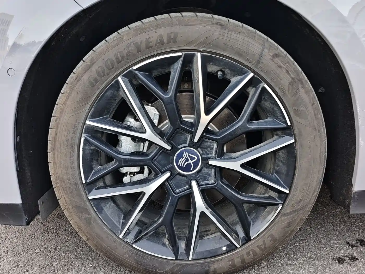 BYD Han 2025 DM-i Smart Driving Edition 125KM LiDAR Flagship фото 3