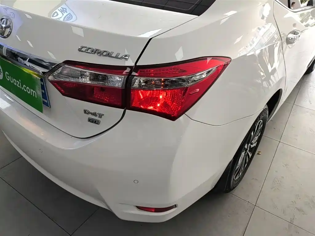 Toyota Corolla 2018 1.2T S-CVT GL Smart Edition фото 8