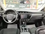 Фото 10 - Toyota Corolla