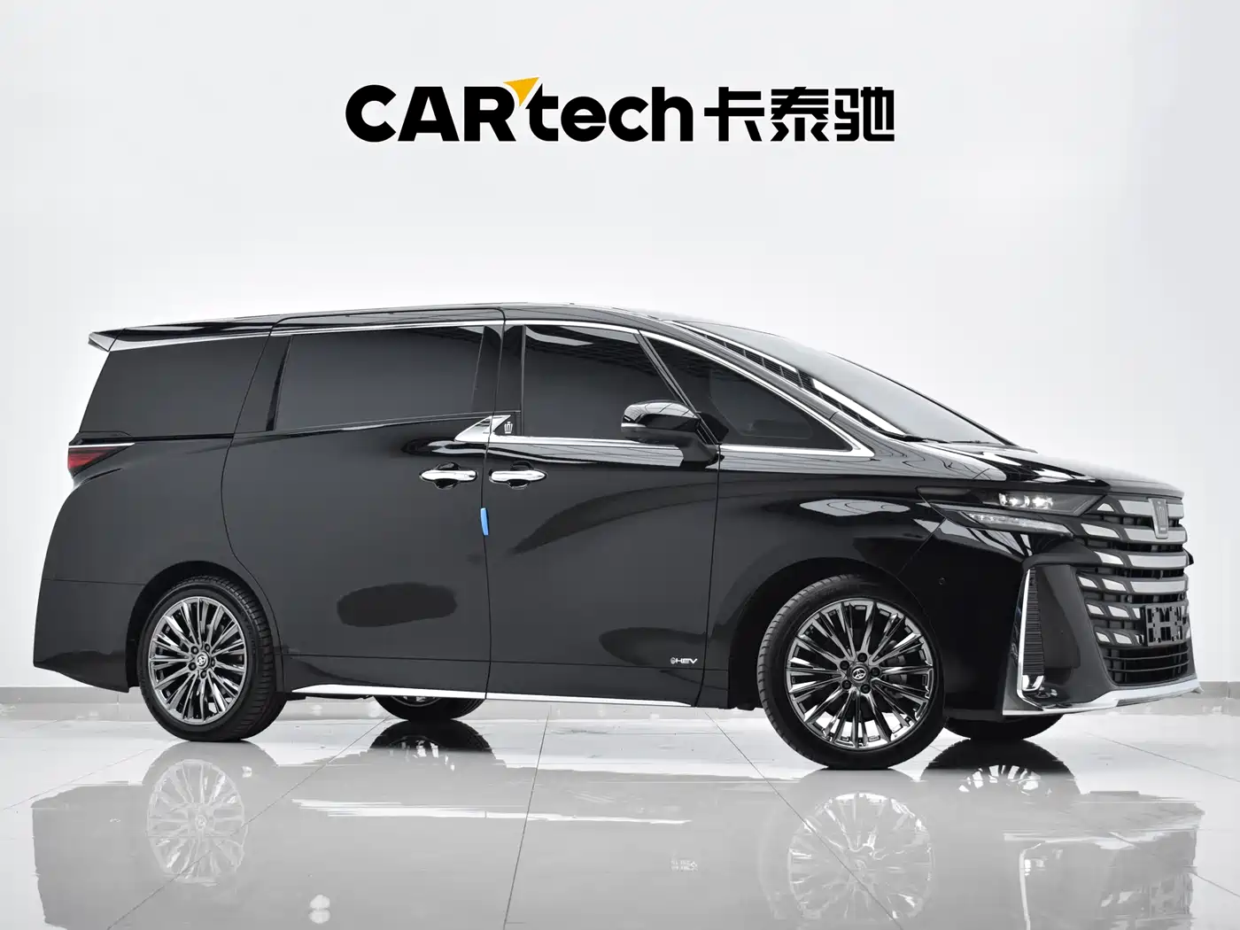 Toyota Vellfire 2024 Crown Hybrid 2.5L Executive Premium Edition фото 3