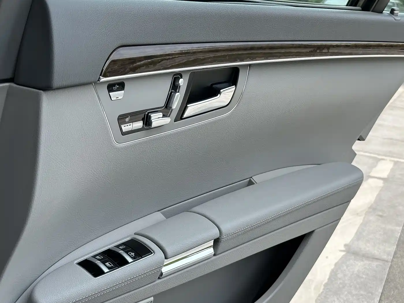 Mercedes-Benz S-Class 2010 S 300 L Premium фото 19