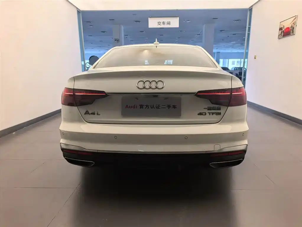 Audi A4L 2020 40 TFSI Luxury Dynamic фото 3