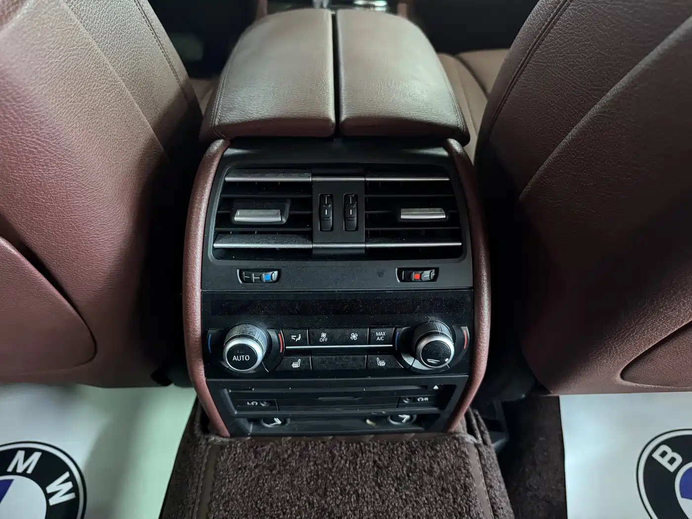 BMW 7 Series 2013 Model 740Li Leading фото 17
