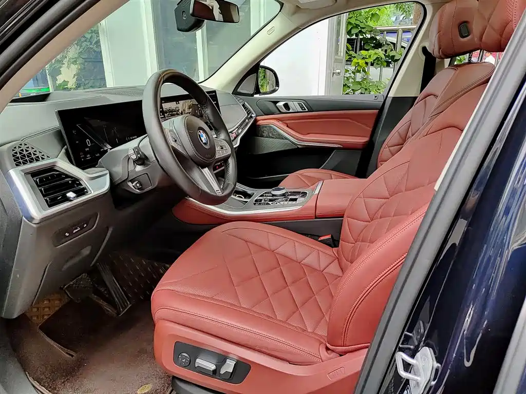 BMW X5 2023 xDrive 30Li Premium M Sport Package фото 7