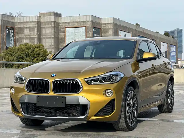 BMW X2
