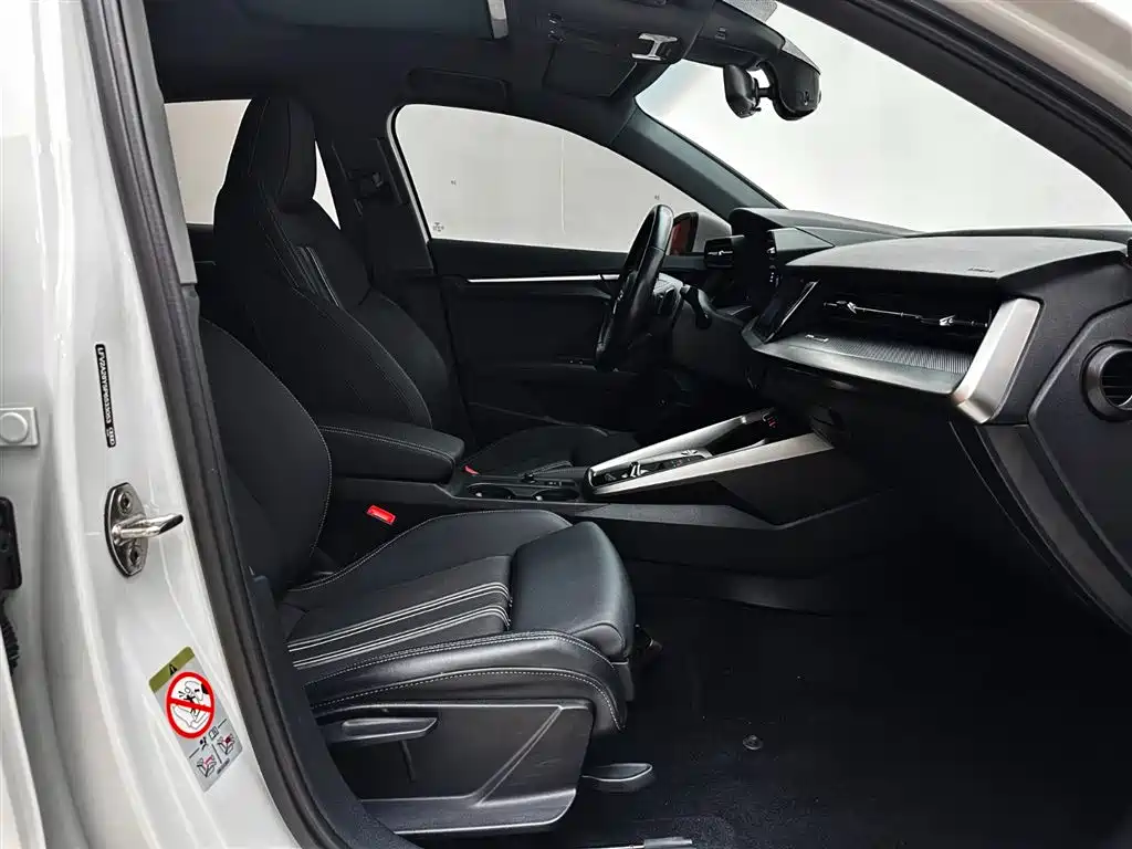 Audi A3 2023 Facelift A3L Limousine 35 TFSI Fashion Sport фото 20