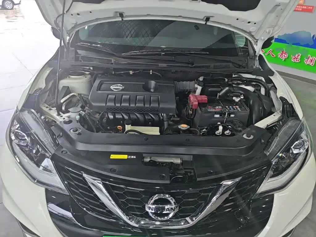 Photo 20 - Nissan Tiida