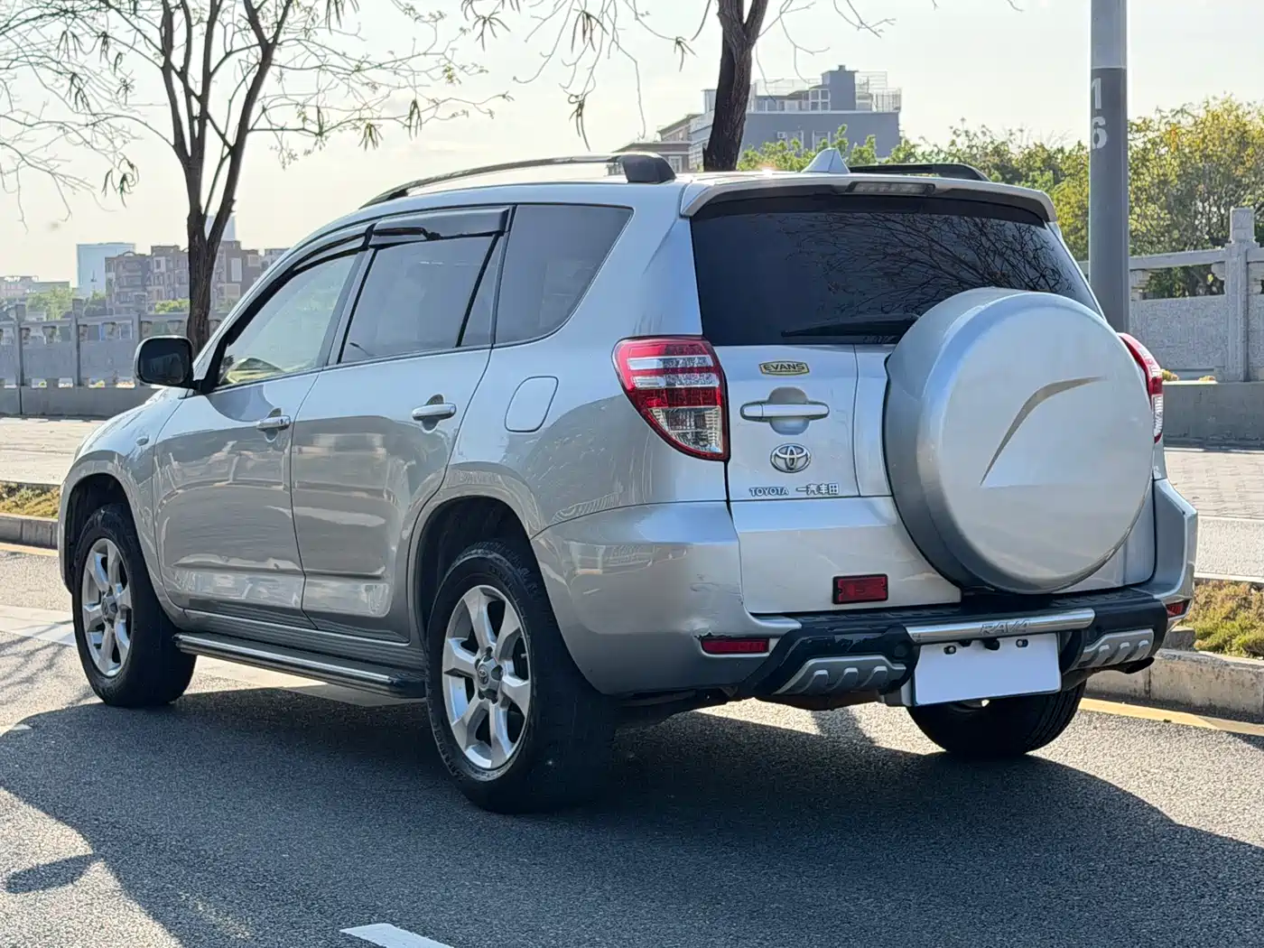 Toyota RAV4 Rongfang 2013 Special Edition 2.0L Auto Classic фото 10