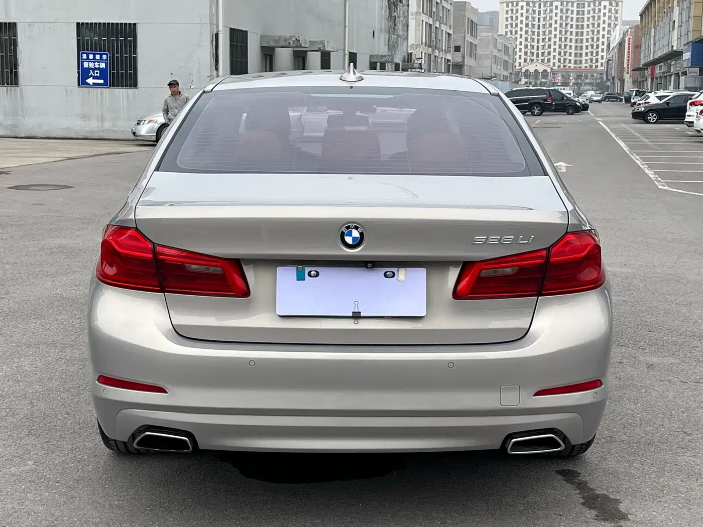 BMW 5 Series 2018 528Li Launch Special Edition фото 5