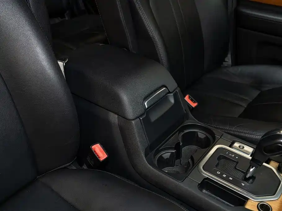 Land Rover Discovery 2012 3.0 SDV6 HSE Diesel фото 16