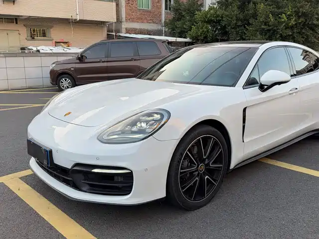 Porsche Panamera 2023 Panamera Executive Long Wheelbase Platinum Edition 2.9T