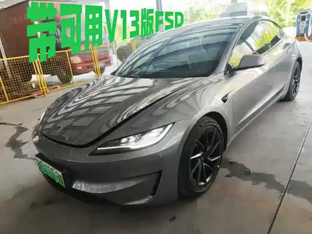 Tesla Model 3 2024