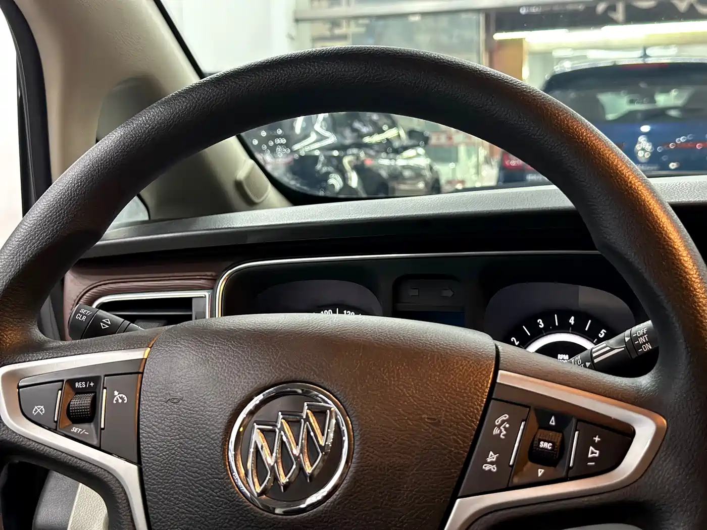 Buick GL8 2018 28T Comfort China VI фото 11