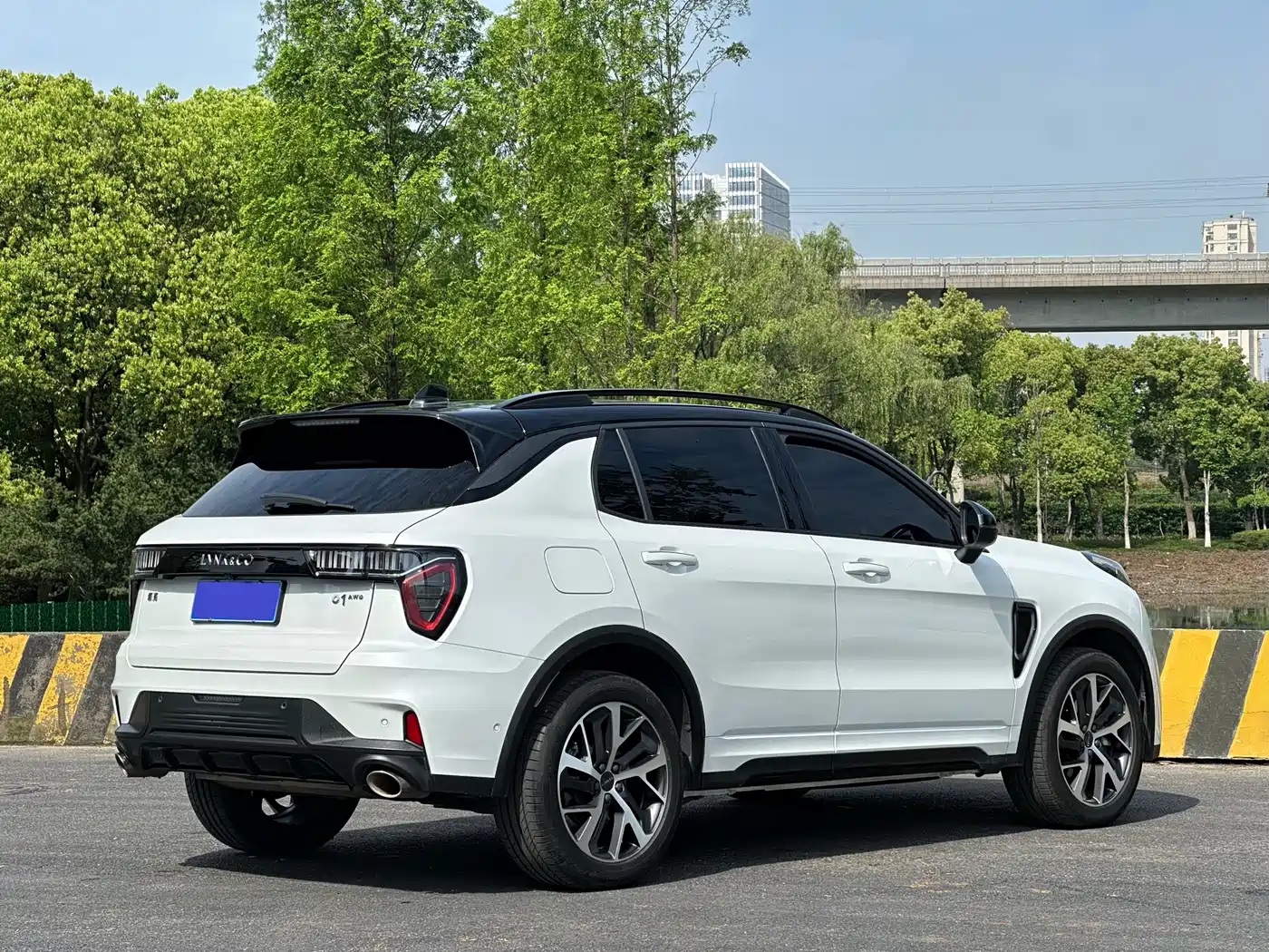 Lynk & Co 01 2021 2.0TD AWD Halo Sport фото 7