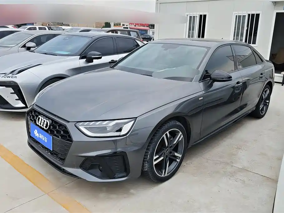 Audi A4L 2022 40 TFSI Luxury Dynamic