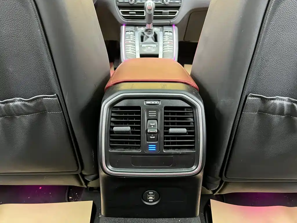 Фото 25 - Porsche Macan