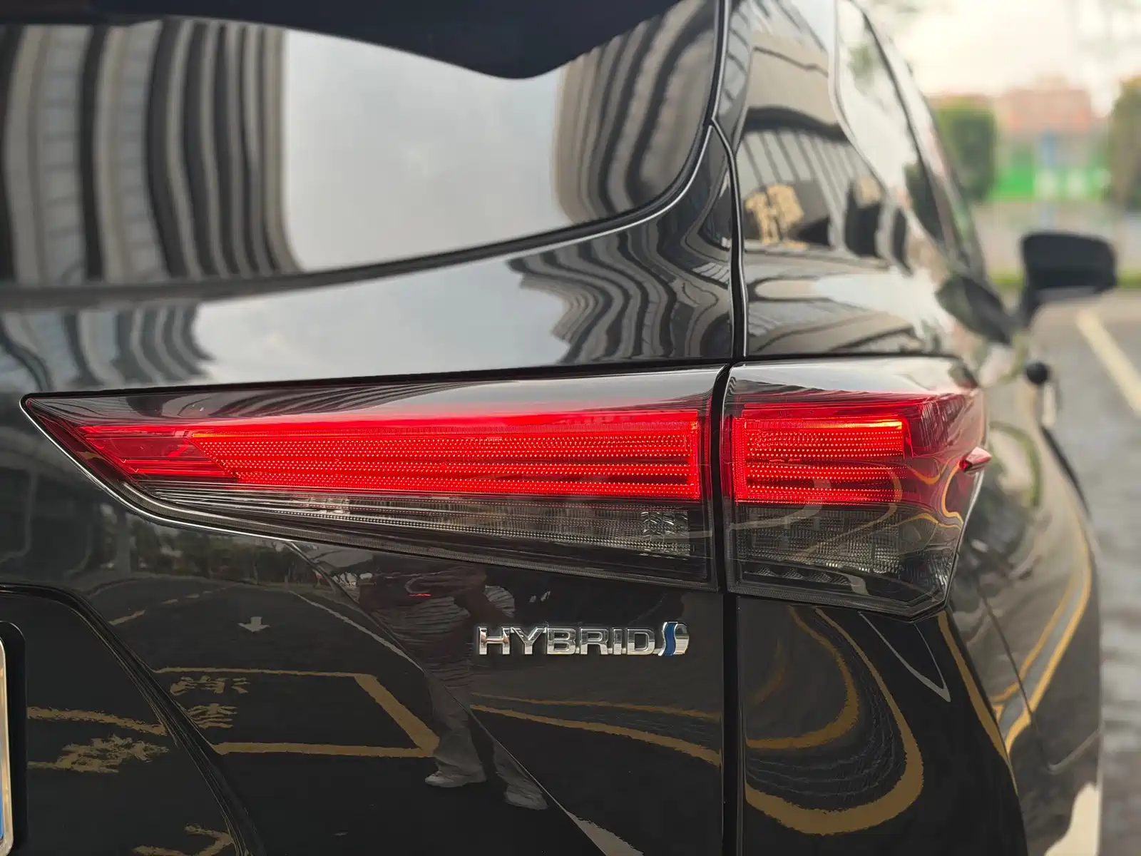 Фото 24 - Toyota Highlander