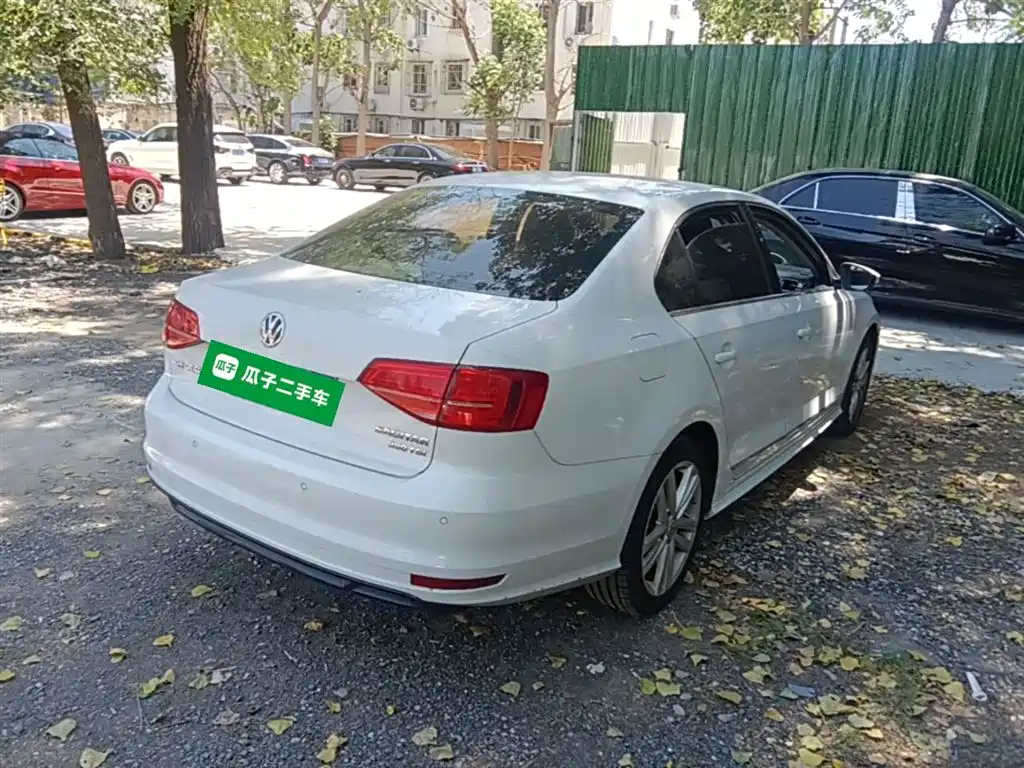 Volkswagen Sagitar 2018 280TSI DSG Spark Edition фото 12