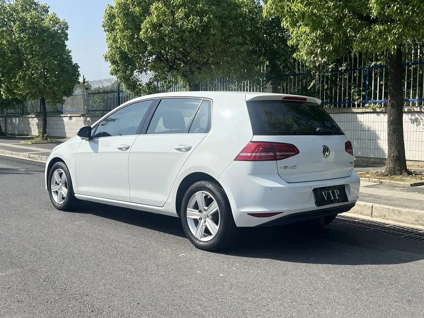 Volkswagen Golf 2016 1.6L Automatic Comfort фото 6