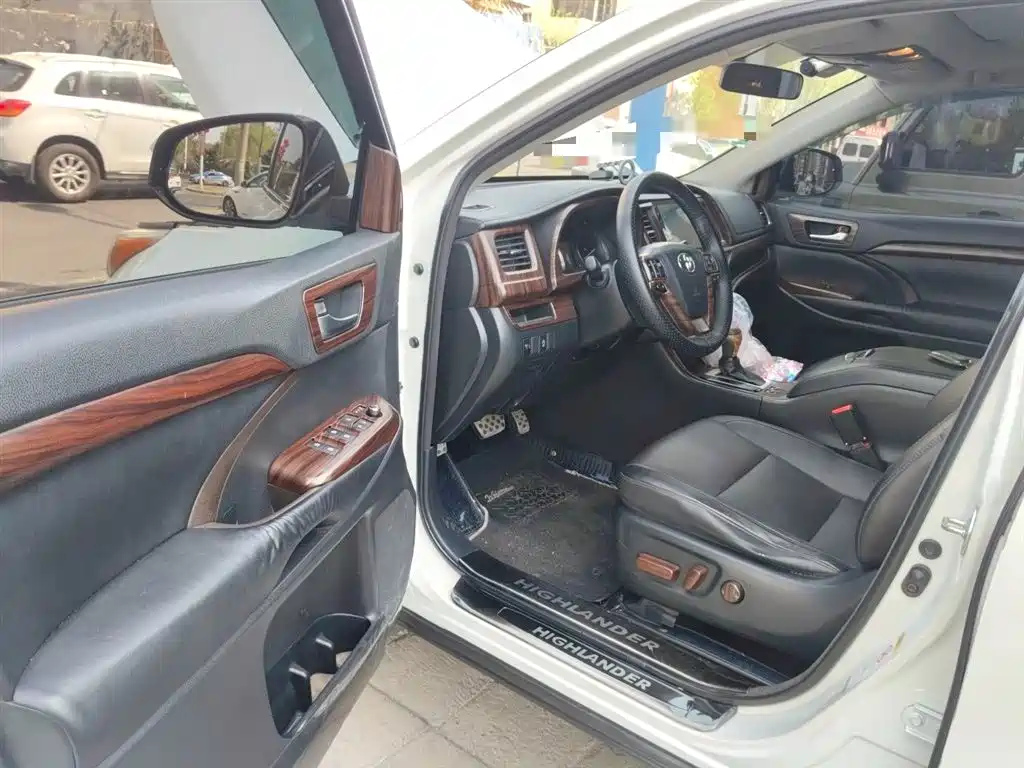 Toyota Highlander 2015 2.0T AWD Luxury Edition 7-seater фото 14