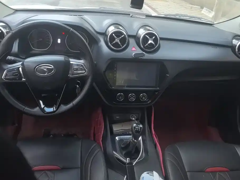 Soueast DX3 2018 2018 1.5L Manual Luxury