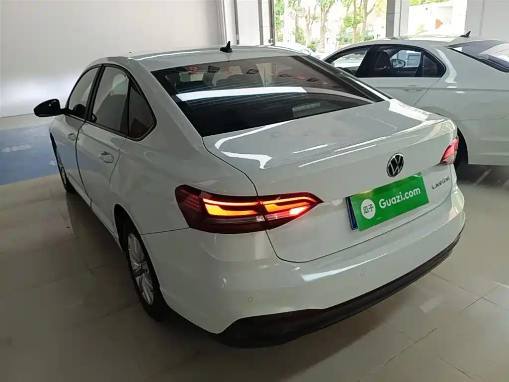 Volkswagen Lavida 2023 1.5L Auto Delight Edition фото 5