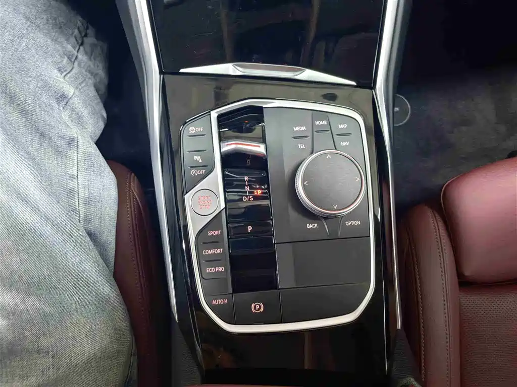 BMW 3 Series 2023 320Li M Sport Package фото 14