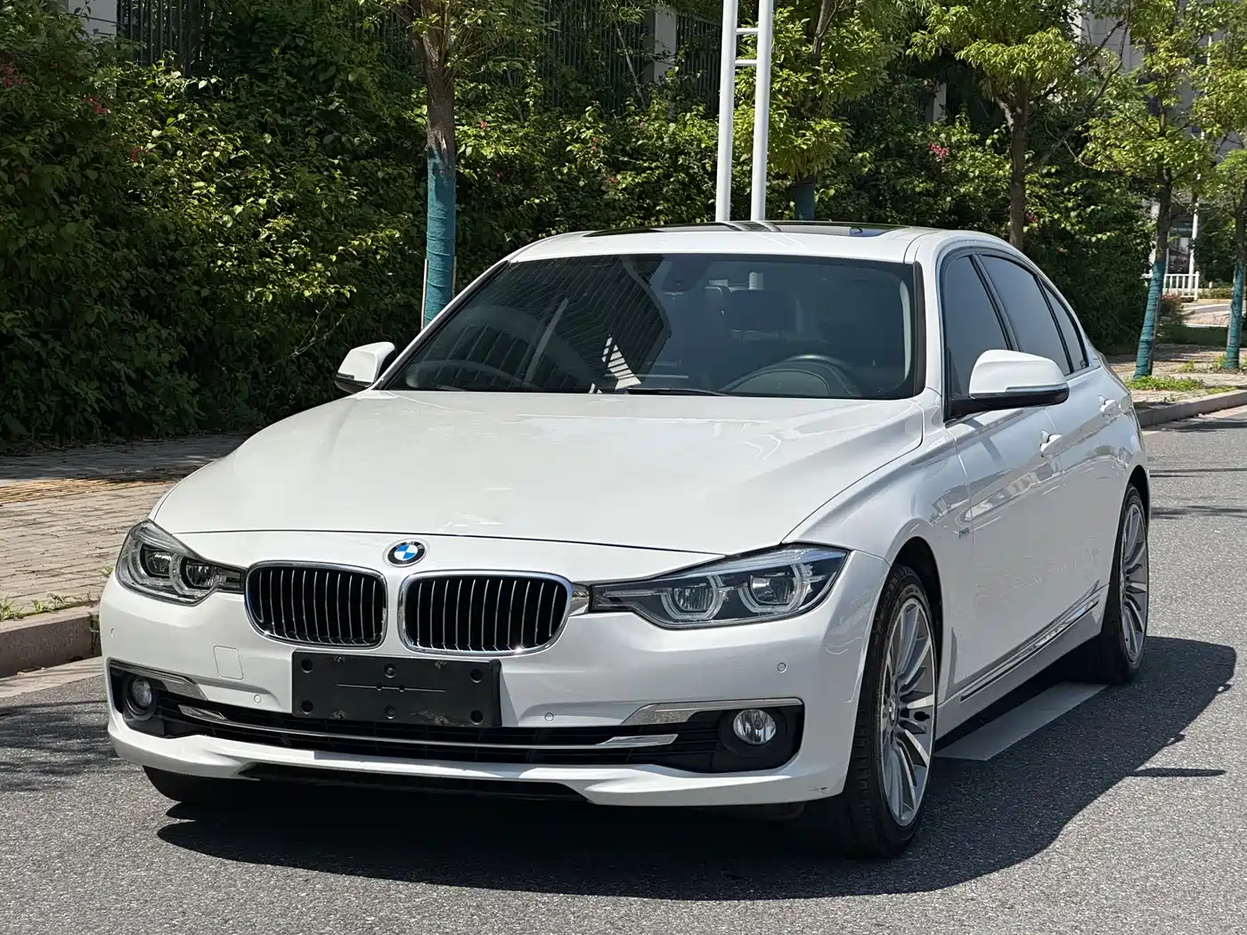 BMW 3 Series 2018 320Li Leading Luxury Package