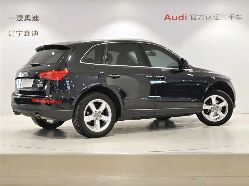 Audi Q5 2015 40 TFSI Technology фото 4