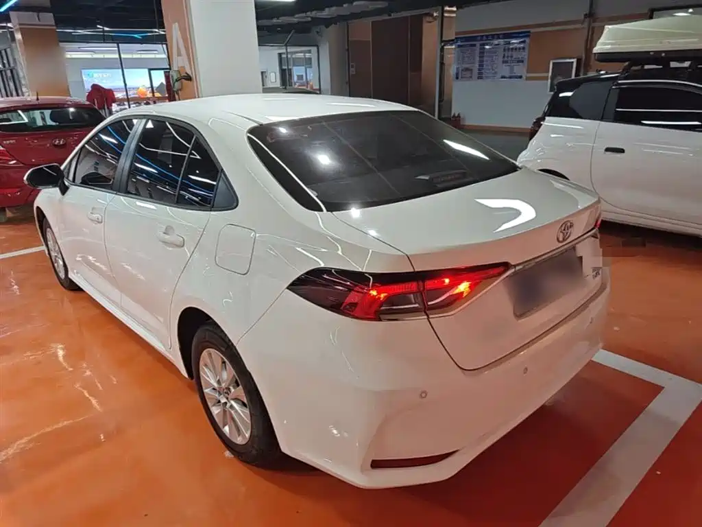 Toyota Corolla 2021 1.2T S-CVT Elite Edition фото 5