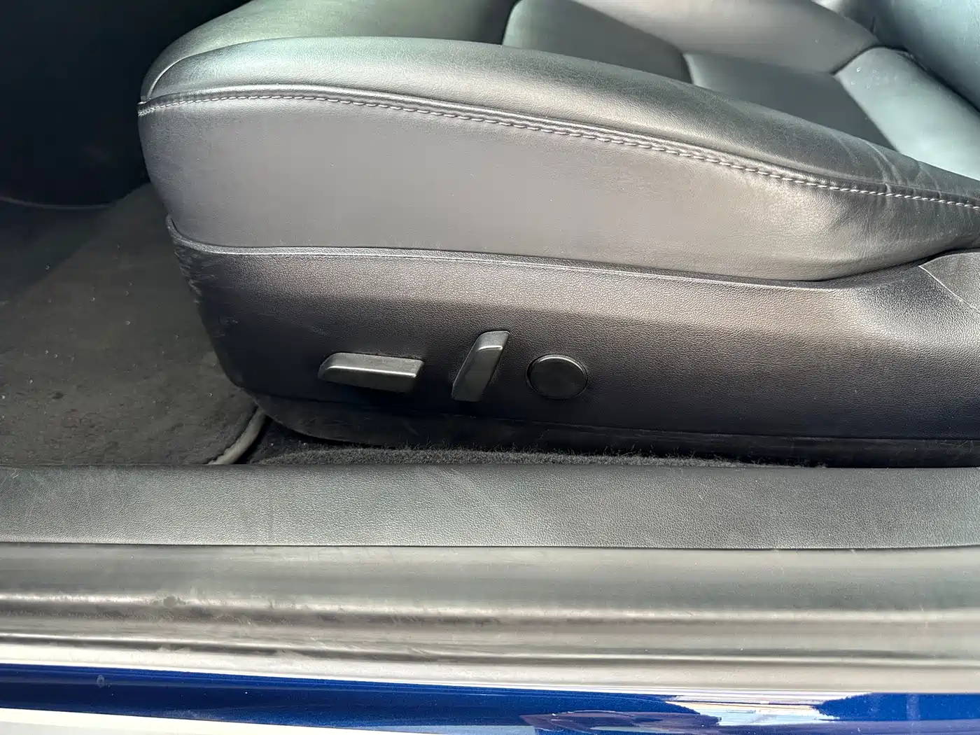 TESLA MODEL 3 (IMPORTED)