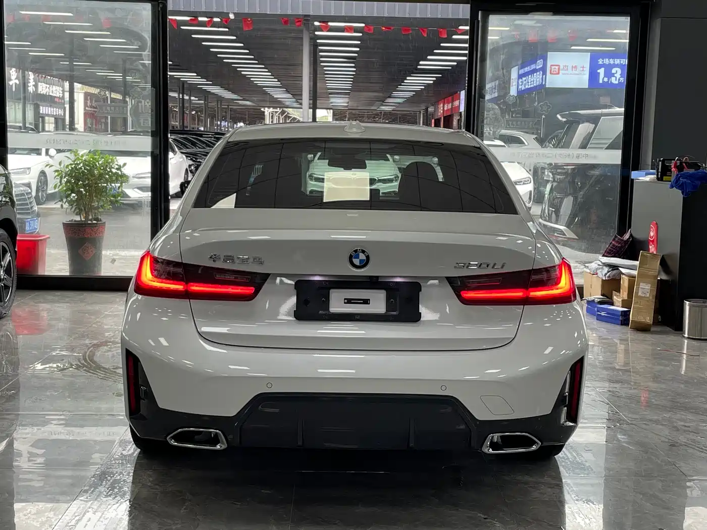 BMW 3 Series 2023 320Li M Sport Package фото 15