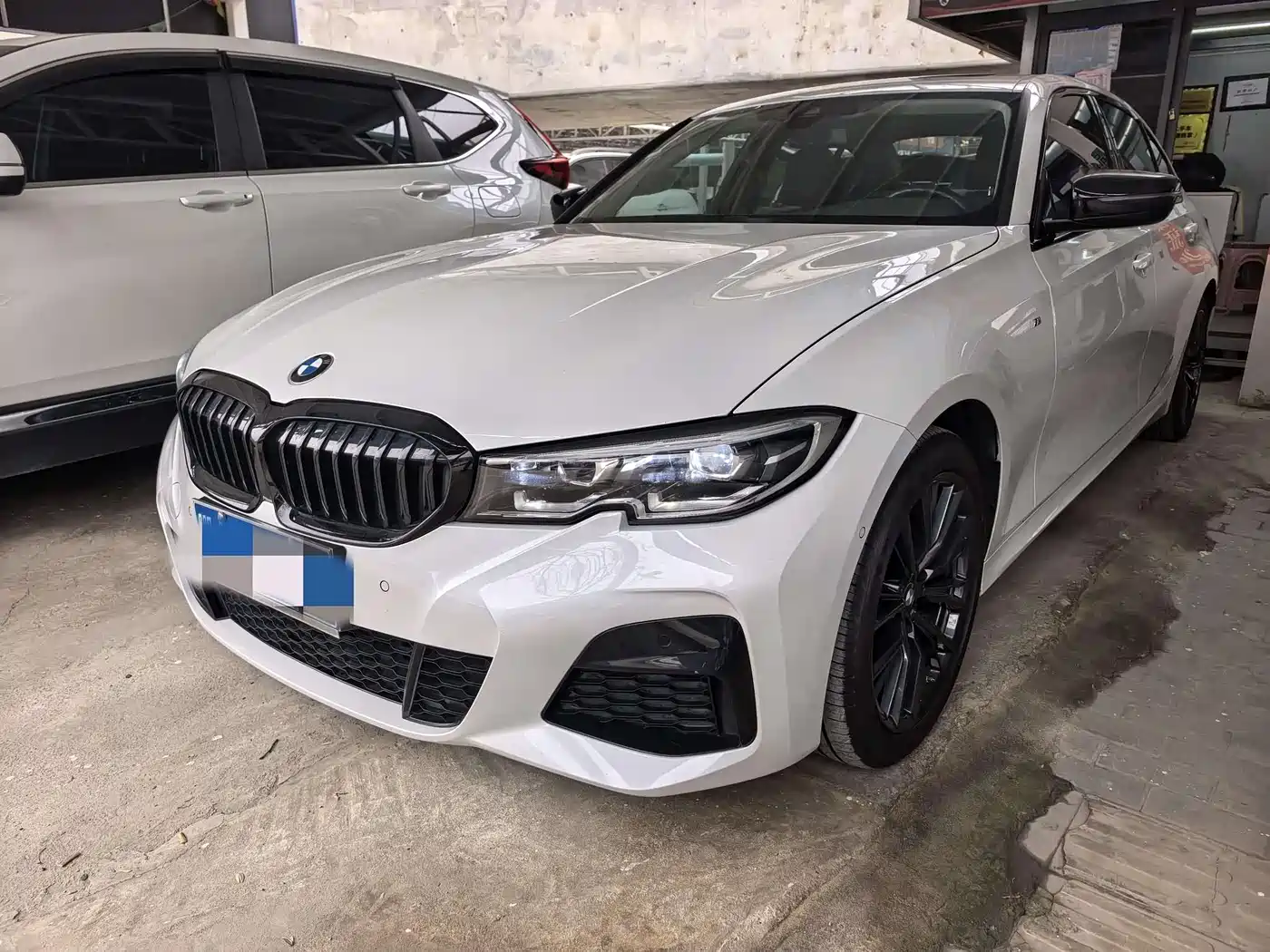 BMW 3 Series 2022 325Li M Sport Shadow Edition